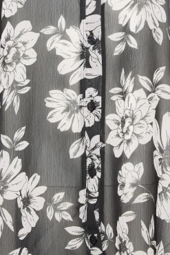 M&Co Womens Black & White Floral Print Longline Shirt><noscript><img width=