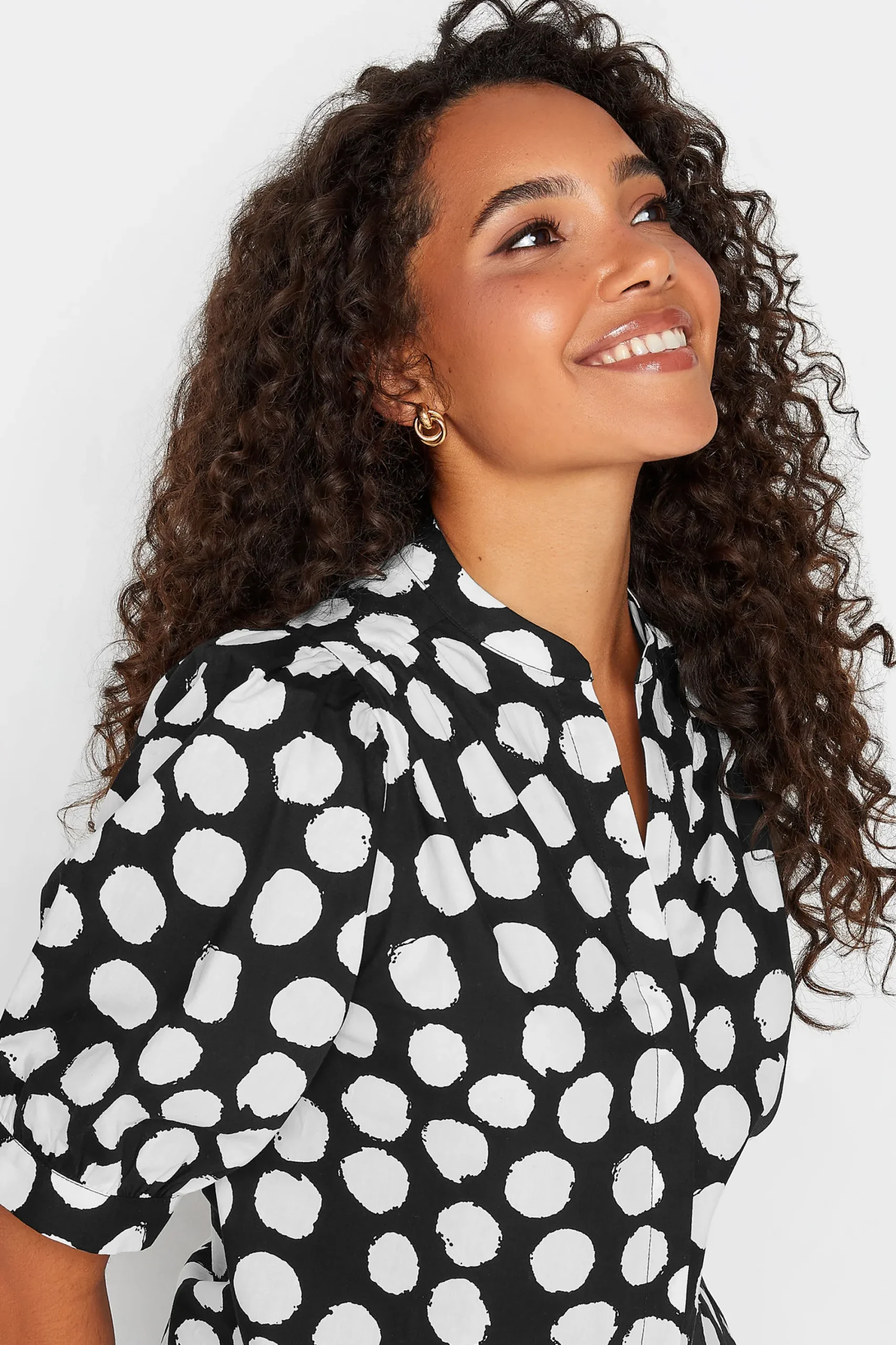 M&Co Womens Black Polka Dot Puff Sleeve Shirt>Women Short Sleeve Tops