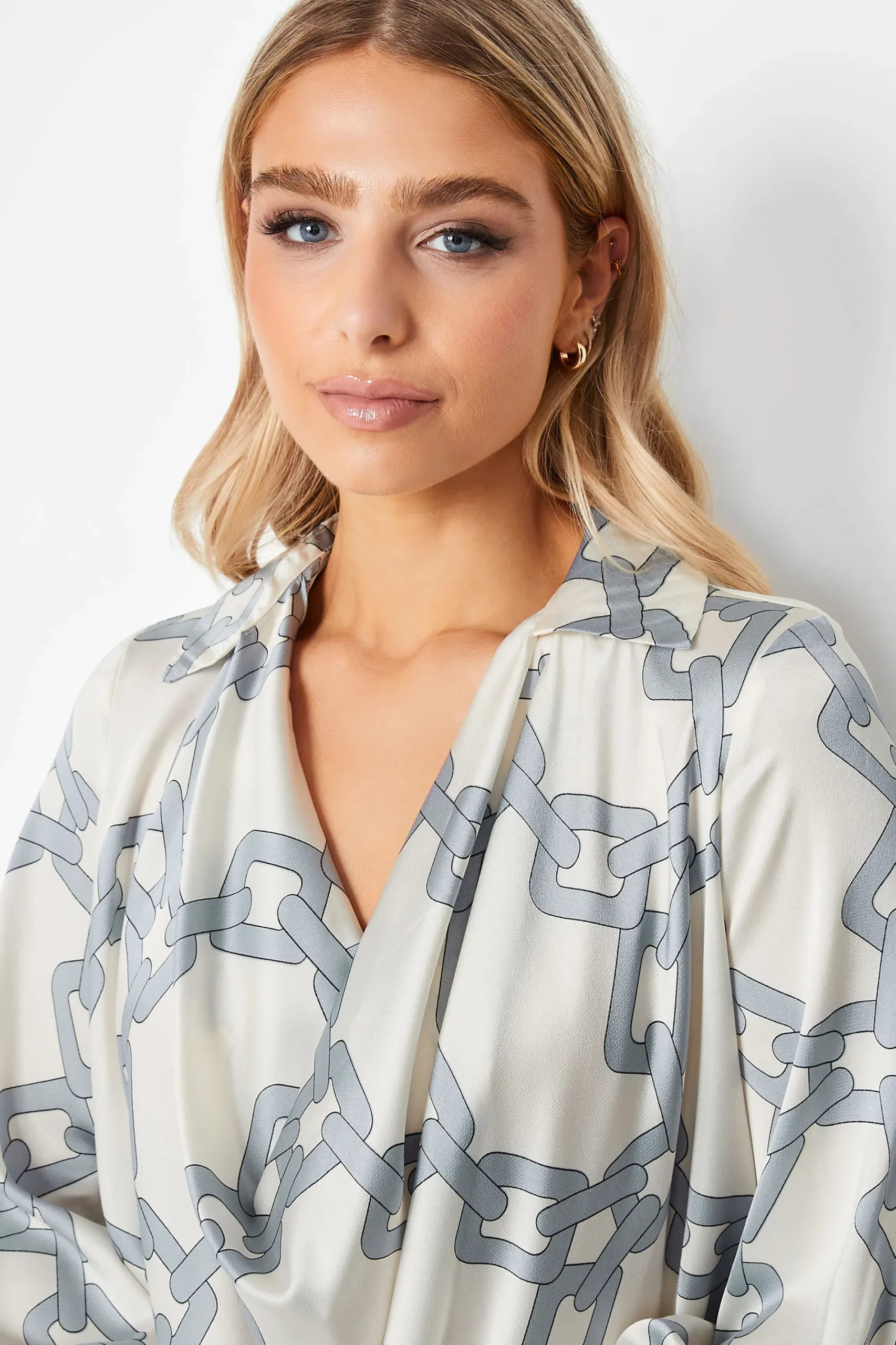 M&Co Womens White Chain Print Cowl Neck Satin Blouse>Women Long Sleeve Tops