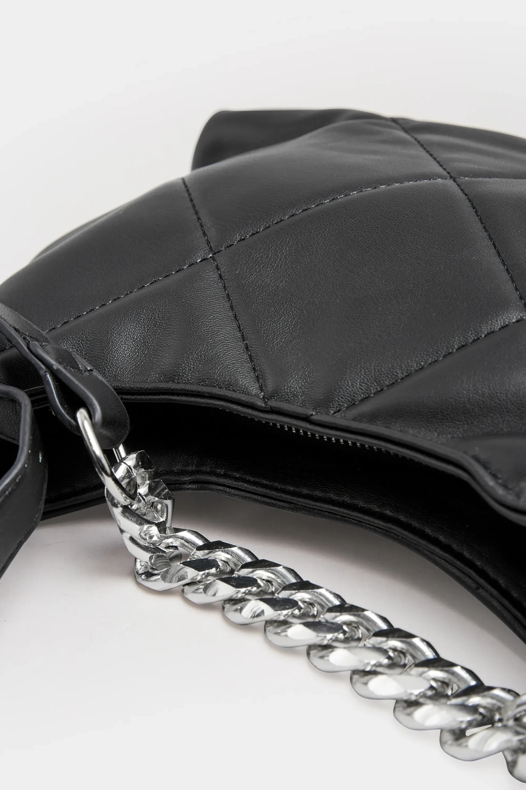 M&Co Yours Yours Black Quilted Chain Strap Shoulder Bag>Women Bags
